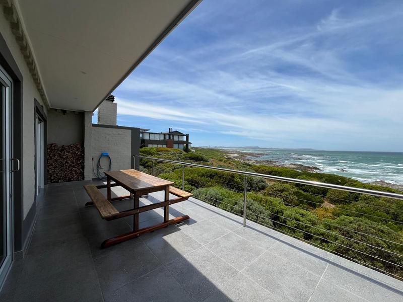 5 Bedroom Property for Sale in Kleinbaai Western Cape